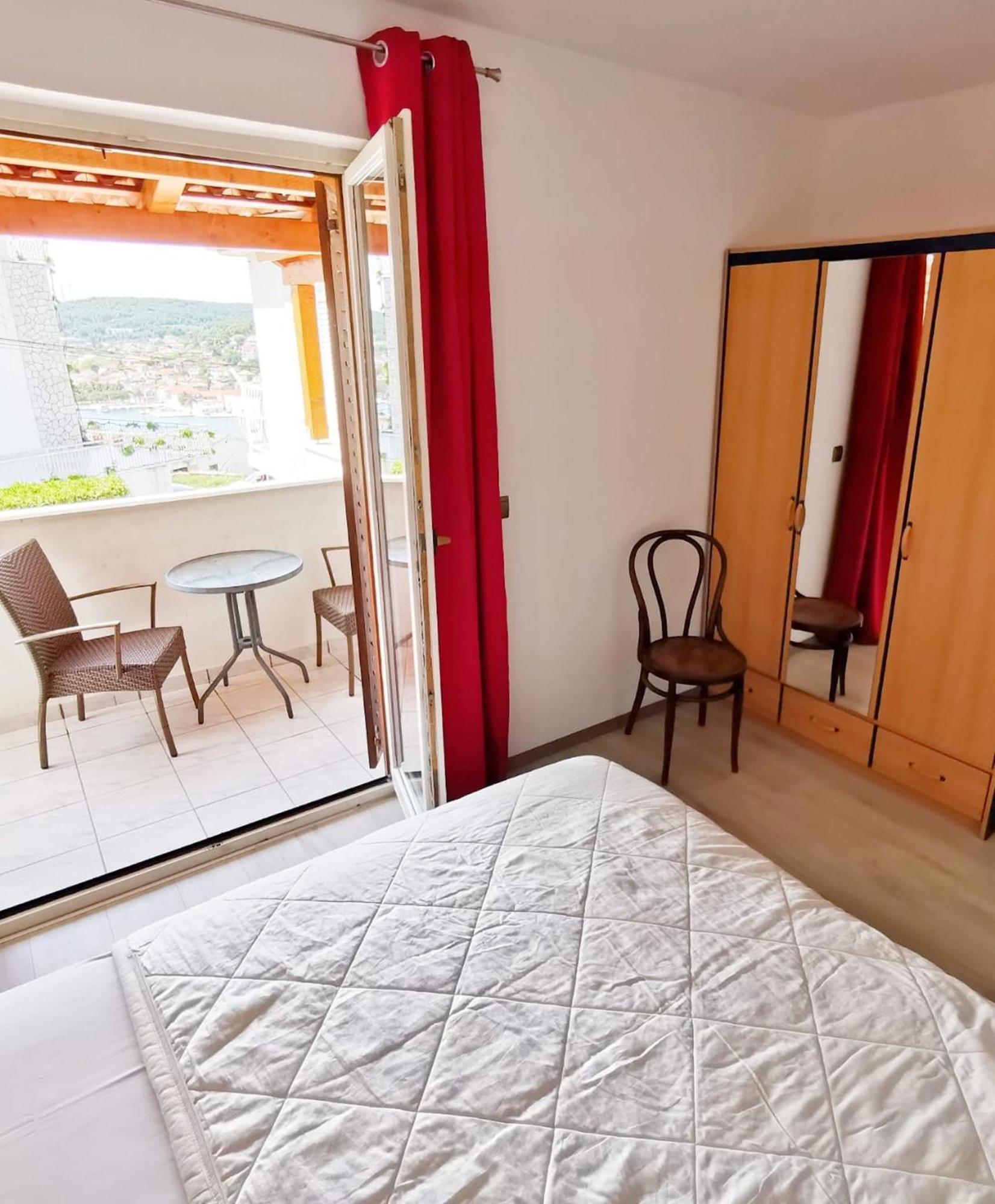 Jelsa View Apartments Rum bild